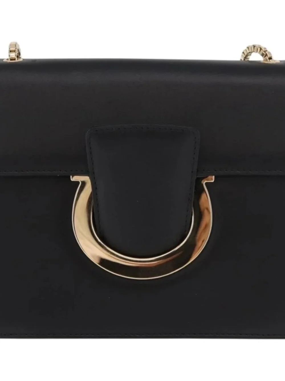 Salvatore Ferragamo Gancini Chain Shoulder Bag Leather Black Gold Auth 185725A